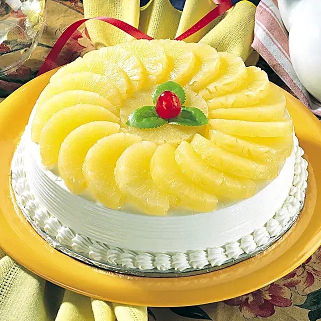 fresh & Creamy Pineapple Cake
